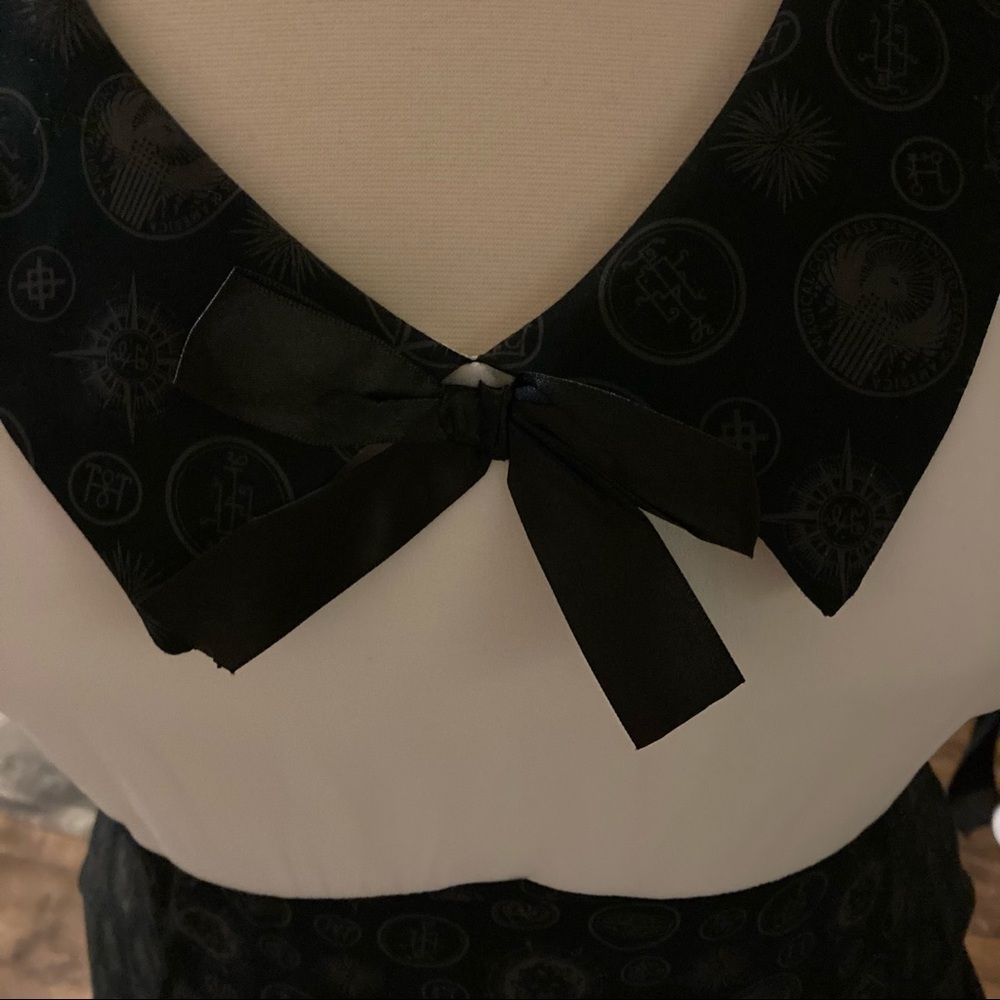 NWOT FANTASTIC BEASTS LIMITED EDITION DRESS SIZE18 - Picture 13 of 14